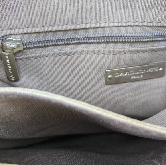 David Jones Paris Leather Crossbody Bag - Picture 8 of 9